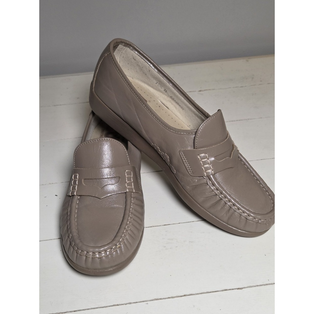 SAS Leather Penny Loafers Women's 10.5 N Taupe Soft Step Heel Moc Toe